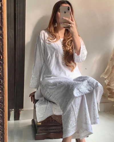Monochrome Chikankari -2pc Embroidered
