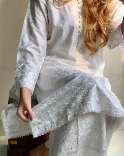 Monochrome Chikankari -2pc Embroidered