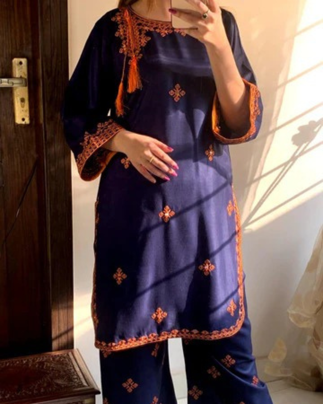 Gul Rung ( 2 Pieces Stitched)