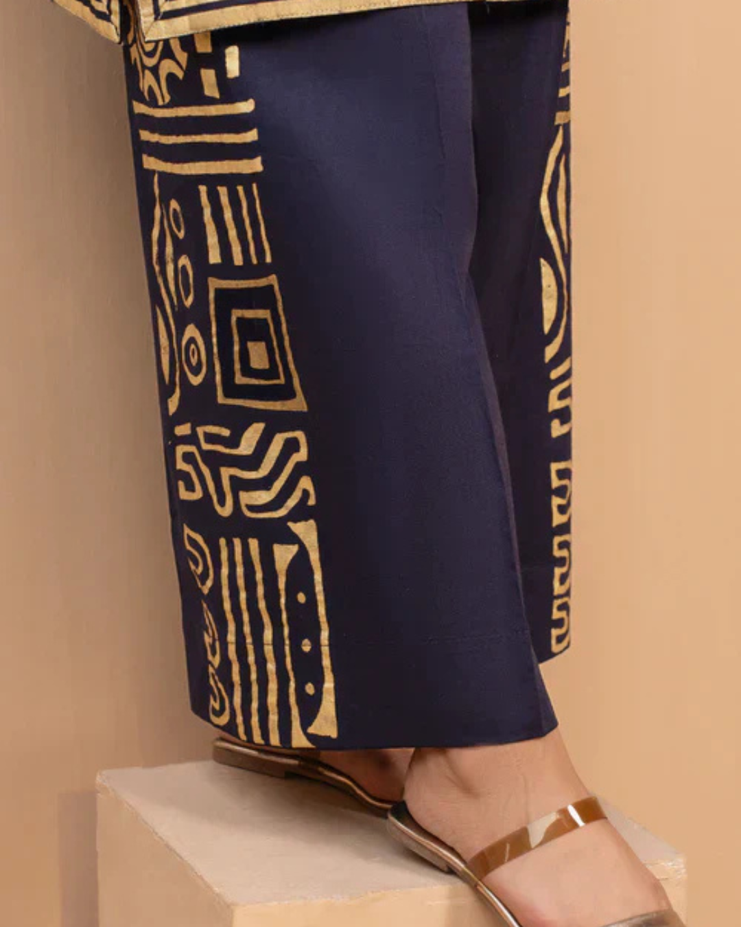 Arcane Threads-With Printed Bag