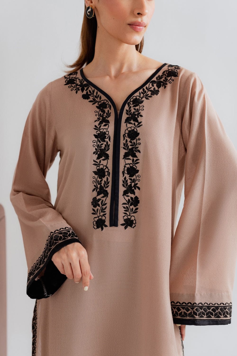 Areesh Bloom Embridred Stitched - 2PC Premium Winter Fabric Fabric