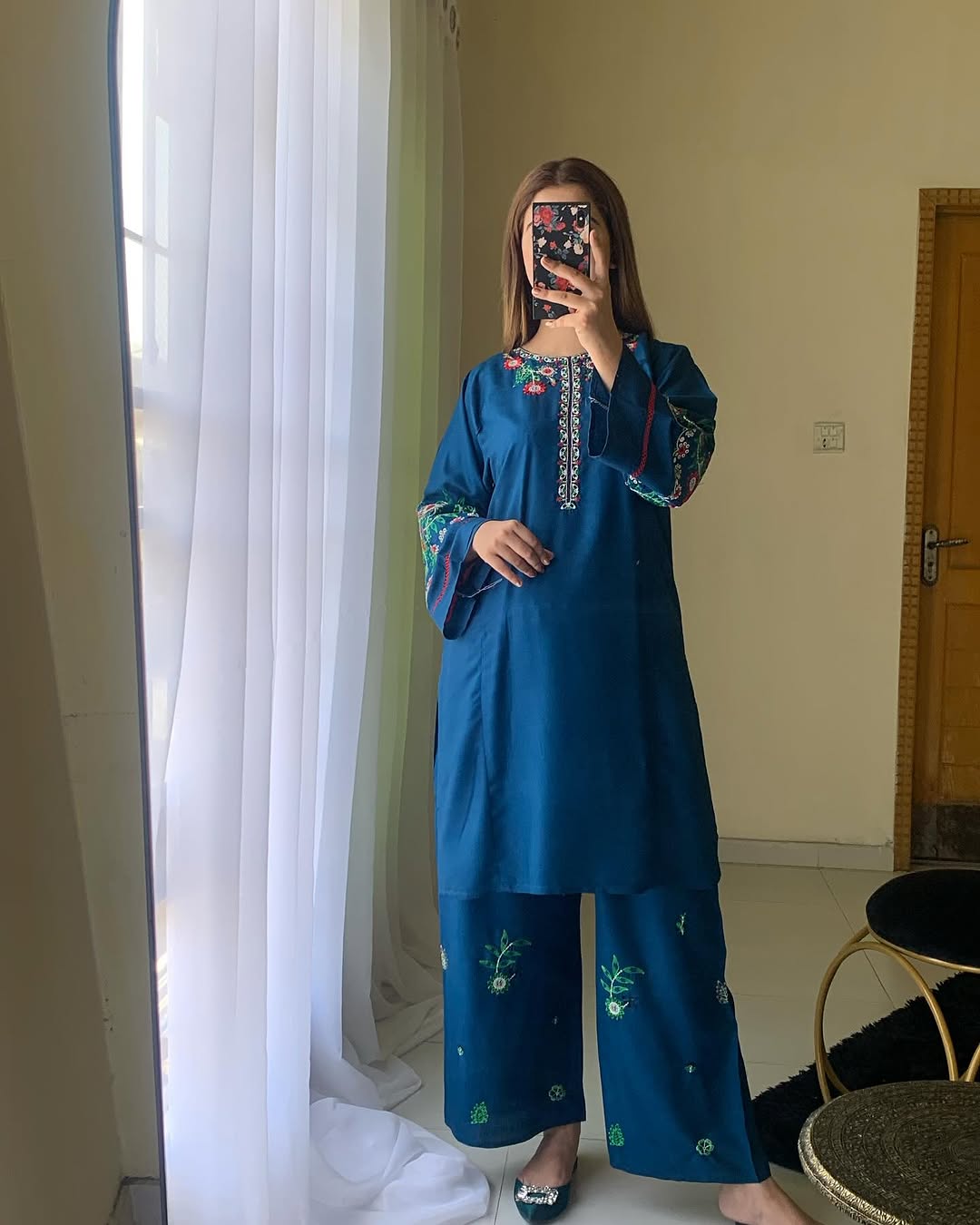 PIYA EMBROIDRED STICHED 2 PC PREMIUM FABRIC