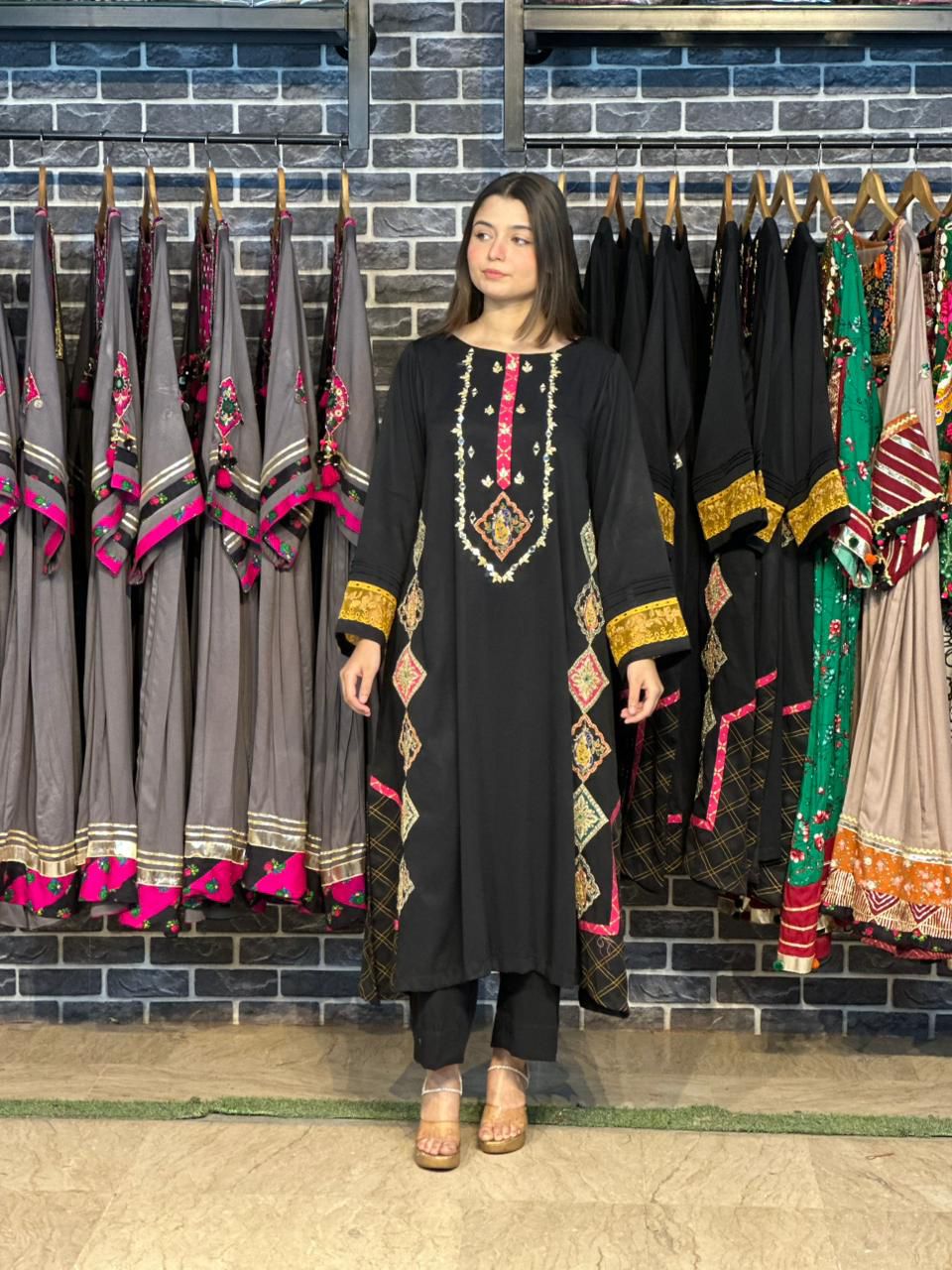 Layl Stiched 2Pc Embroidered Winter Fabric