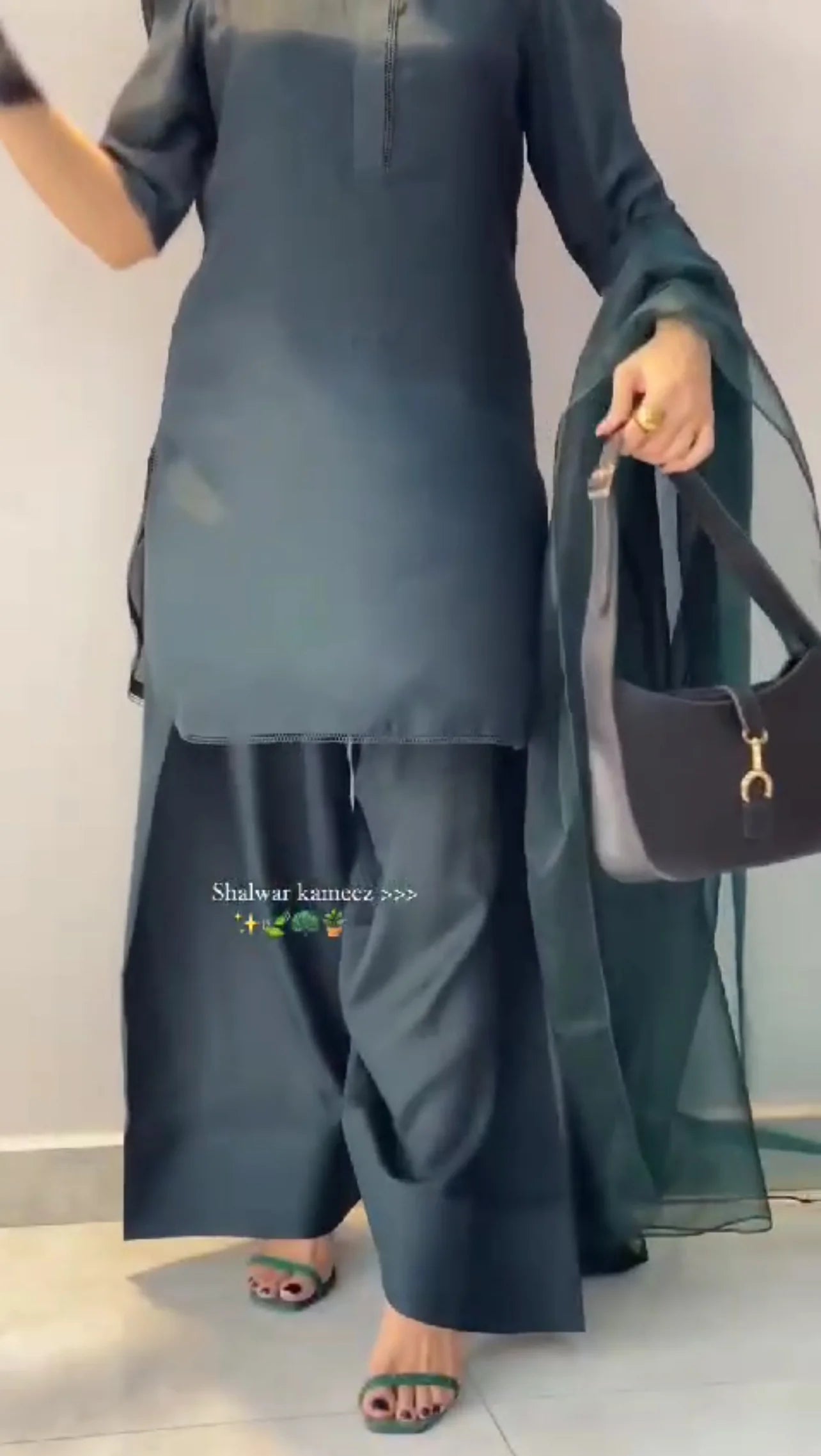 Riwyat-Farshi Shalwar and Shirt